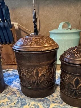 Decorative Fleur-de-Lis Metal Canister - Brown